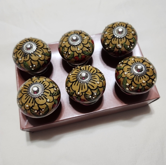 Floral vintage Ceramic Cabinet Knobs (Set of 6) - - Picture 2 of 8